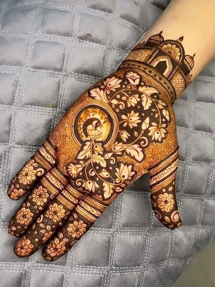 Pradeep Mehandi Art - Festive & Occasional Mehandi Karwa Chauth & Festive Designs photo 3