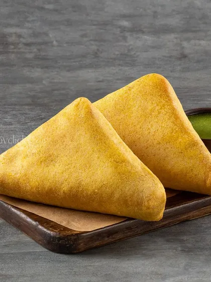 A simple bread pakora from The Canteen Project, a classic Indian snack.