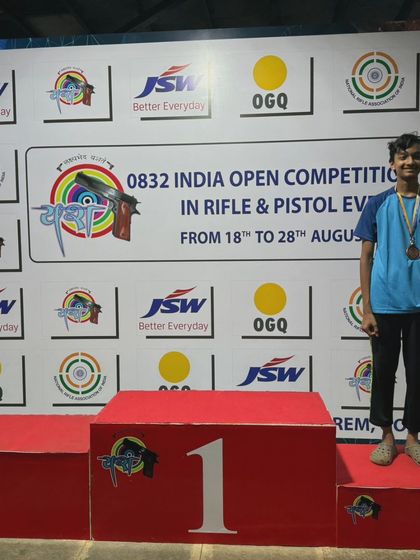 Our shooter Dhruva on the third-place podium after winning bronze in the 10m Air Rifle NR Sub-Youth Men category in Goa.