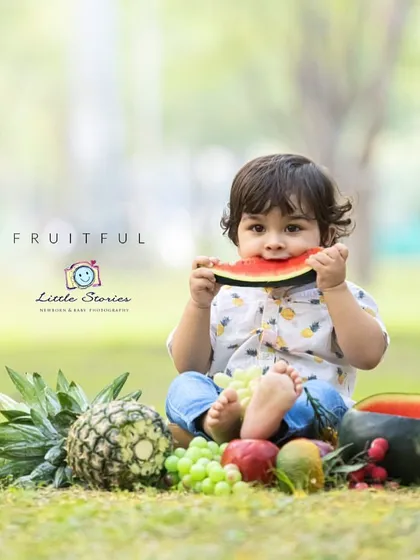 A fruitful and fun session. Letting babies explore real fruits creates wonderfully authentic and often messy moments that are a joy to photograph.