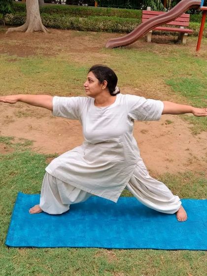 Designed for you, perfected for practice. This organic cotton set allows for complete freedom of movement, making it ideal for your yoga sessions.