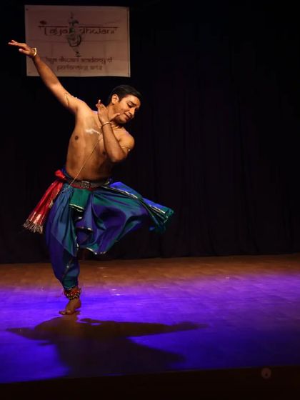 A snippet from the Braj Varnam I performed in Bengaluru. It was a delight to work with a sincere and dedicated group of orchestral members for this Margam.