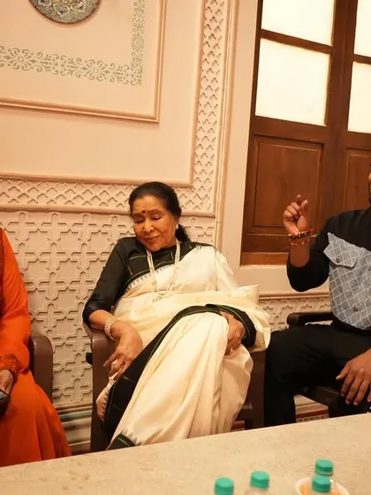 Another shot from our discussion with Asha Bhosle ji, where my partner Anurag is explaining a sequence. We believe in a collaborative approach to bring the director's and artist's vision to life.
