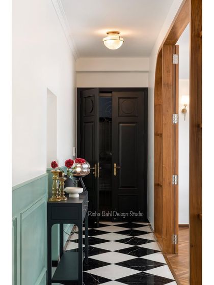 Lived-in Spaces: Calcutta & Mumbai photo 14