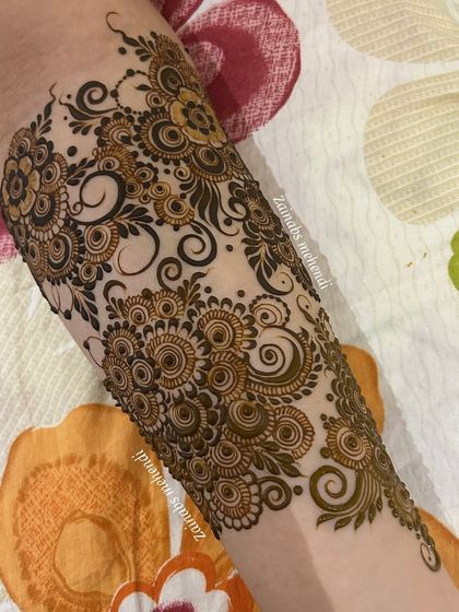 Another detailed shot of this beautiful design, highlighting the fine lines and delicate shading.