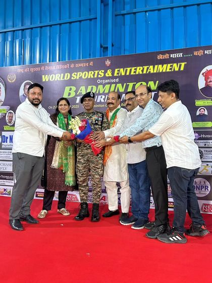 A proud moment for our team, being honoured alongside members of the Indian Army and other dignitaries at the World Sports Badminton Tournament. We are committed to serving those who serve our nation, providing our expertise in sports physiotherapy.