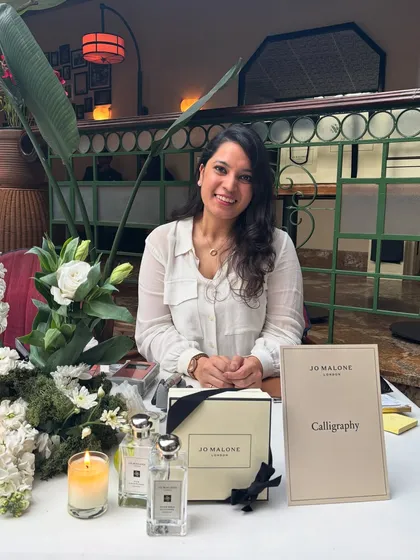 It was a dream to work with Jo Malone London, engraving their iconic products at an exclusive event in Bangalore. This is my setup, surrounded by beautiful florals and fragrances, ready to add a personal touch for each guest. These are the moments that make my work so special.
