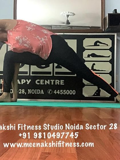 The Extended Side Angle Pose, or Utthita Parsvakonasana, provides a wonderful stretch from the heel all the way to the fingertips, creating length and space in the torso.