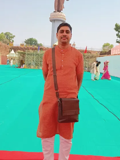 Standing at the site of Ekatmadham in Omkareshwar, a place dedicated to Adi Guru Shankaracharya. Such visits are a source of immense inspiration.