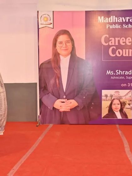Addressing students at a career counseling event. My aim is to provide practical insights and inspire them to think beyond conventional career paths.