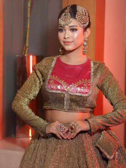 A beautiful, natural bridal makeup look. Not every bride wants heavy glam, and we teach this subtle style as well.