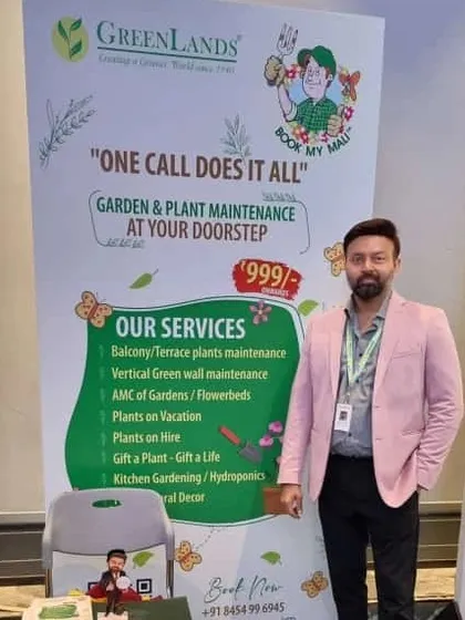 Our founder at the Retail Leadership Summit 2024 in Mumbai. We were thrilled to be the eco-friendly gifting partner for this prestigious event, promoting sustainability within the retail industry.