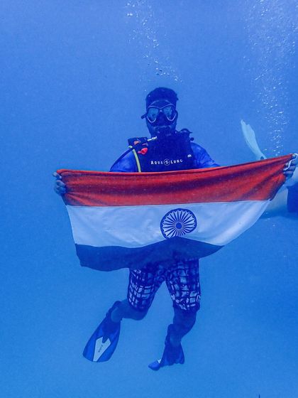 Another one of our divers celebrating the 75th Independence Day with an underwater flag hoisting.