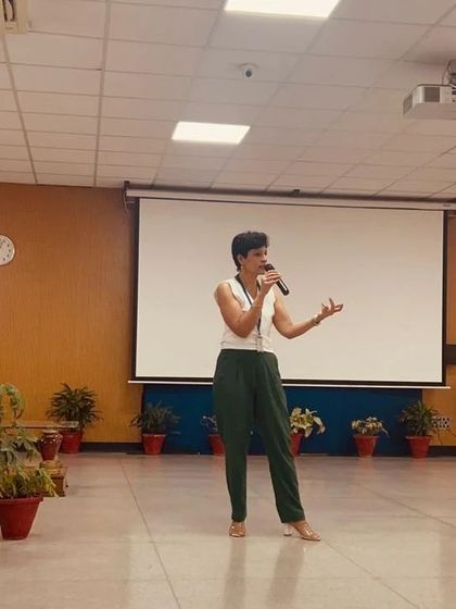 Speaking to the teachers about the importance of making fitness a part of their daily lifestyle.