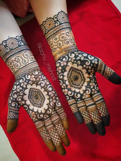Sonu - Bridal & Wedding Mehndi Intricate Bridal Designs photo 72