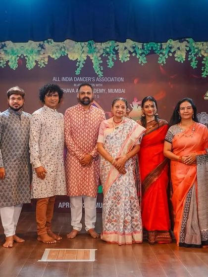 The entire panel of esteemed judges, guest artists, and organizers of Antaranga Day 1. A powerhouse of talent and knowledge in one frame.