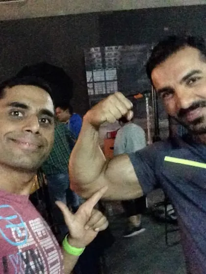 Sharing a fitness moment with John Abraham. He truly understands the meaning of hard work.