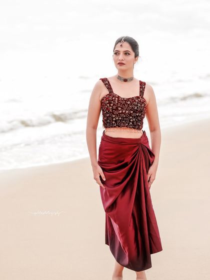 A collection of portraits and videos captured on the beautiful beaches of the coast. I use the ocean, sand, and rocks to create a variety of moods, from joyful and carefree to serene and dramatic.