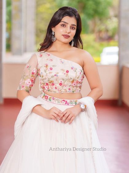 Anthariya Rentals - Gown & Contemporary Wear Rental Lehengas for Every Occasion photo 67