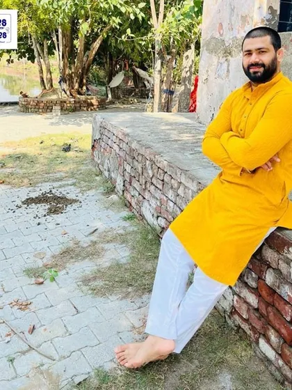For festive occasions or religious ceremonies, a well-fitted kurta pajama is essential. We tailored this vibrant yellow kurta for our client, ensuring comfort without compromising on a sharp, clean look.