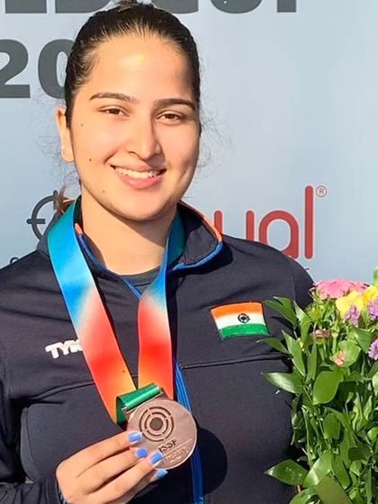 Indian shooter Rhythm Sangwan with her bronze medal in the 10m Air Pistol event at the ISSF World Cup.