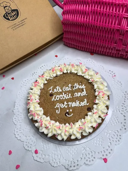 Who says you can't be a little naughty? My giant custom message cookies are the perfect way to say what you really mean, whether it's for Valentine's, Galentine's, or just a Tuesday.