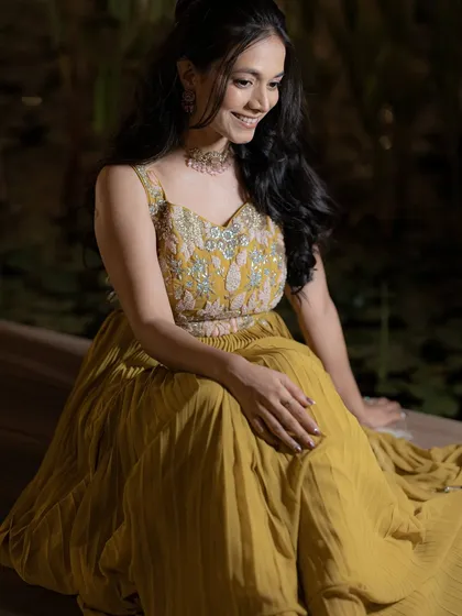 Another portrait from the Mehendi, showcasing the art of minimalism in bridal makeup.