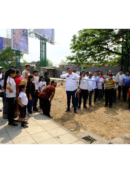 A crowd gathers to watch the inauguration of our Bandra range. It was a celebration of our growing archery community.