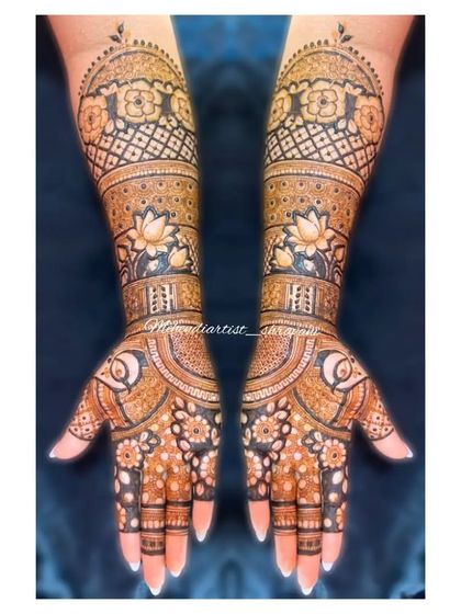 Intricate Hand & Arm Designs photo 23