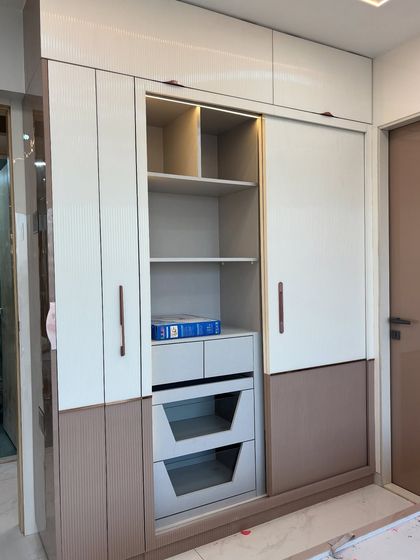 Smart Wardrobe & Storage Solutions photo 36