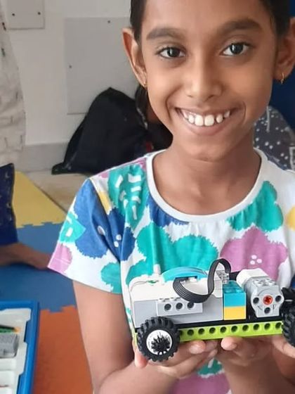 MakersLoft - Holiday Camps Robotics & Coding in Action photo 25