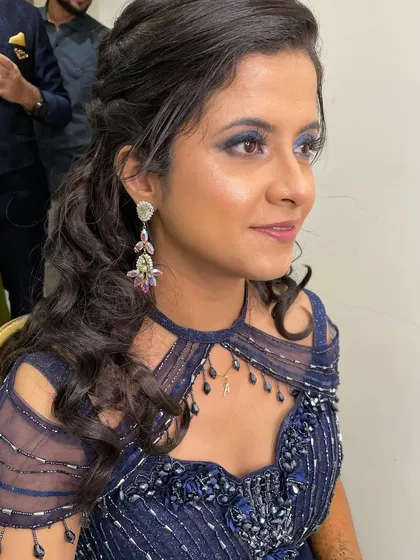 The complete sangeet look, ready for a night of dancing.
