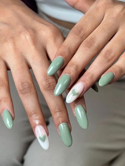 The full view of this beautiful pastel green set. The heart accents add a touch of sweetness to the trendy color.