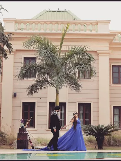 A pre-wedding shoot is your chance to tell the story of just the two of you. For this couple, we went for a grand, almost royal theme at this stunning poolside mansion. It shows that whether you want something epic or intimate, I can create the perfect backdrop for your love story.