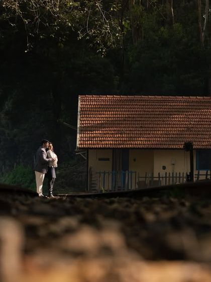 Weddings by BR - Fashion & Portrait Photography Couple Portraits: Scenic Escapes photo 6