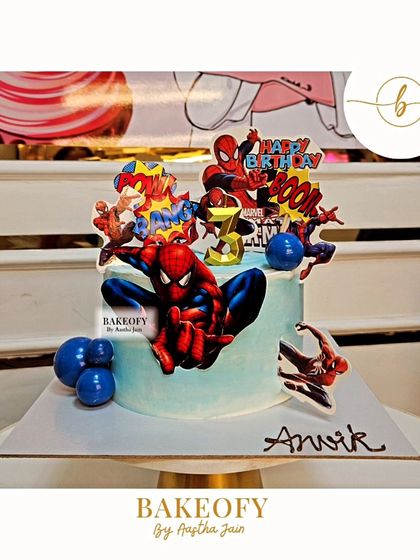 Swinging into his 3rd birthday with this action-packed Spiderman cake. I love creating cakes for little superheroes, and this one was full of dynamic details.