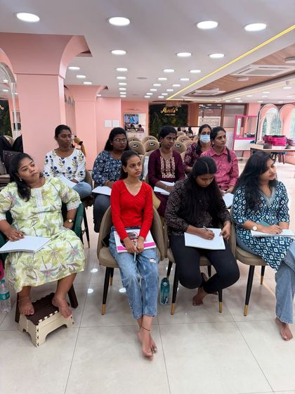 Asmitha Makeover Artistry - Professional Beauty Artist Courses Advanced Bridal Hairstyling photo 17