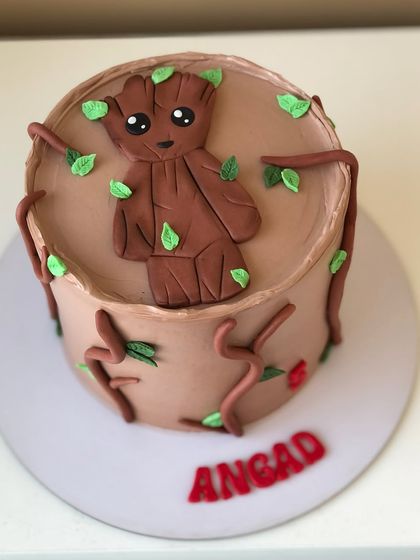Ankita Das - Designer Cakes & Desserts For the Little Ones: Character & Themed Cakes photo 9