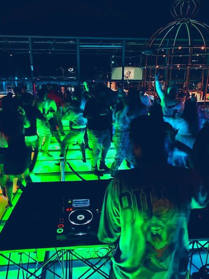 DJ MadMen - DJ Services Rooftop Sundowners photo 11