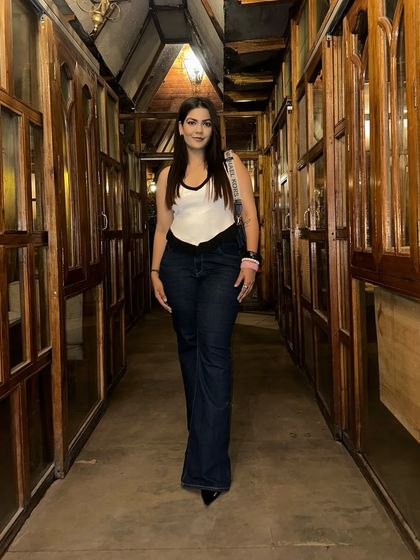 Priyanshi Khandelwal - Personal Fashion Styling Everyday Chic: Modern & Casual Outfits photo 18