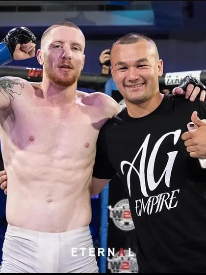 An international pro fighter and coach at our 5-Day MMA Bootcamp. We provide opportunities to learn from the best in the world.