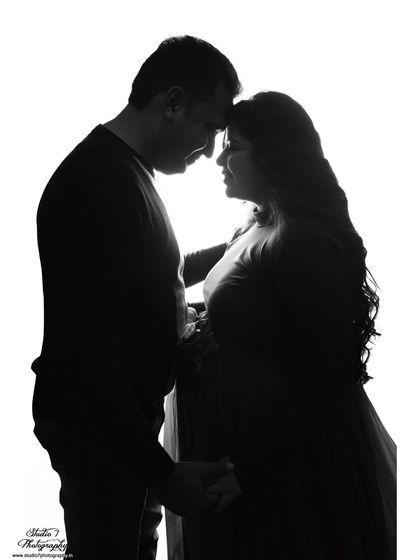 Another beautiful silhouette of a couple sharing an intimate moment. The black and white format makes this portrait feel classic and everlasting.