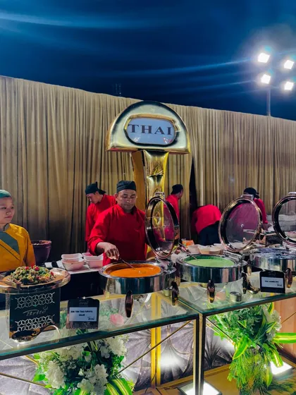 A full view of the Thai station, showcasing the variety of dishes available, from salads to curries.