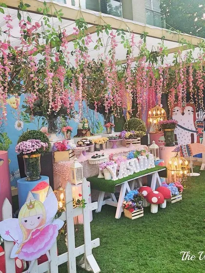 Welcome to the enchanted forest. I love creating secret garden parties where every detail, from the whimsical toadstools to the hanging wisteria, builds a world of magic for the birthday girl and her friends.