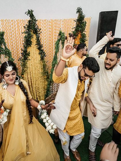 Haldi, Mehndi & Sangeet: Poori Masti & Dhamal photo 23