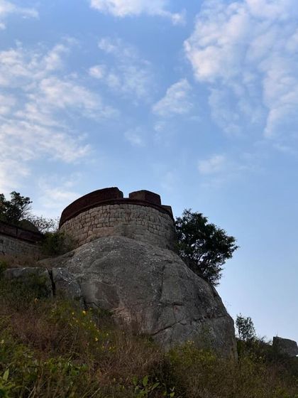 The fort wall on the Kaiwara Betta trail, adding a touch of history to this scenic sunrise trek.