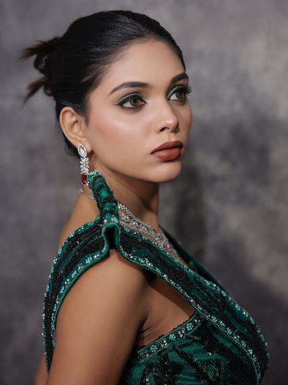 Learn with Roshni: Makeup Academy photo 9