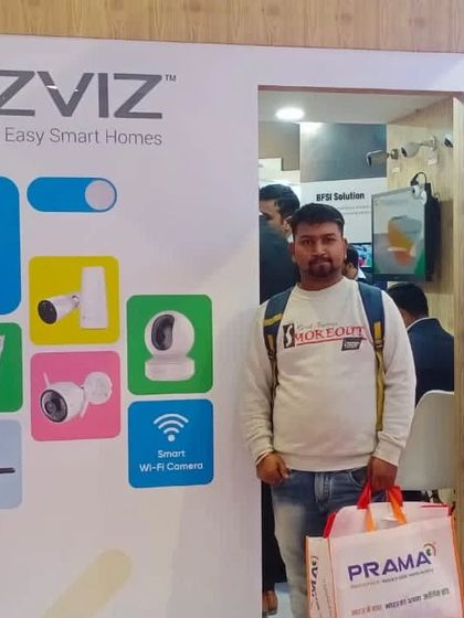 Another shot from the EZVIZ booth, which specializes in creating easy-to-use smart home devices. I focus on brands that offer both strong security and user-friendly operation.