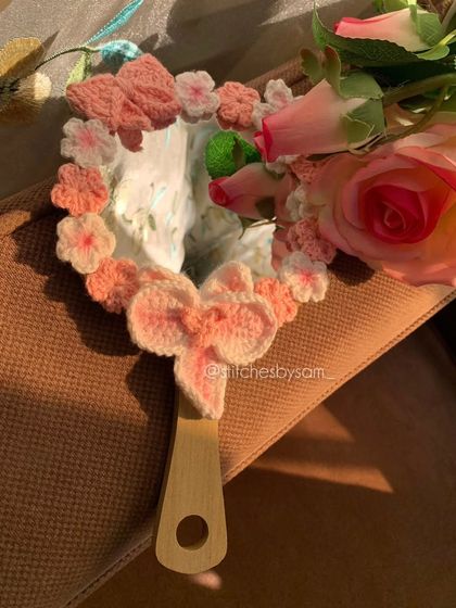 Another angle of the flower mirror, with the sunlight hitting it just right. This would be a lovely, thoughtful gift for a best friend.