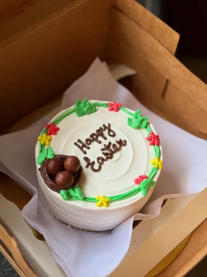 A special bento cake for Easter, complete with a tiny chocolate nest and eggs. I love creating cakes for all holidays.